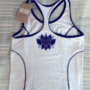 Alp n Rock lotus tank size 5, like med